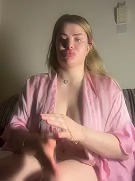 Snapshot of aydabella7777 chatting on 16, 1, 2026 aydabella7777 online show from 16, 1, 2026