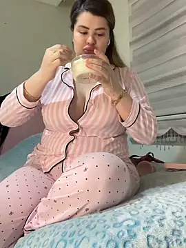 Snapshot of aydabella7777 chatting on 24, 3, 2026 aydabella7777 online show from 24, 3, 2026