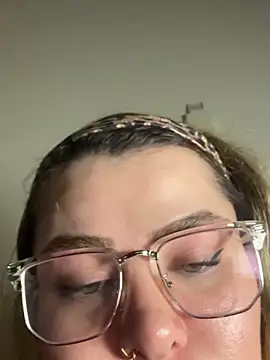 Snapshot of aydabella7777 chatting on 5, 2, 2026 aydabella7777 online show from 5, 2, 2026