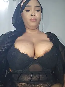 Snapshot of MadamPinky chatting on 16, 6, 2026 MadamPinky online show from 16, 6, 2026