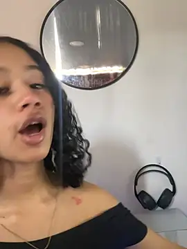 jadee8 online show from 18, 4, 2026