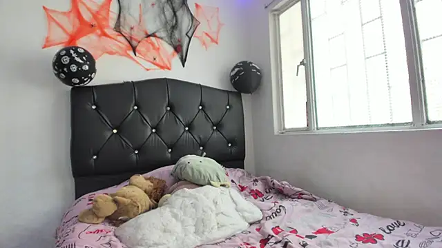 Emmantho online show from 22, 10, 2025