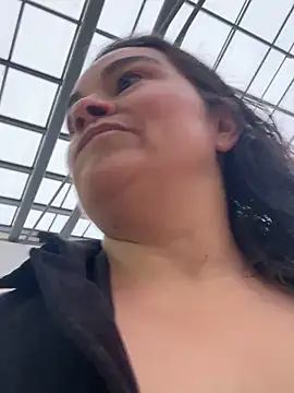 StefiAlizon70 online show from 9, 3, 2026