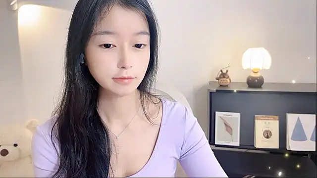 Onechestnut online show from 7, 11, 2025