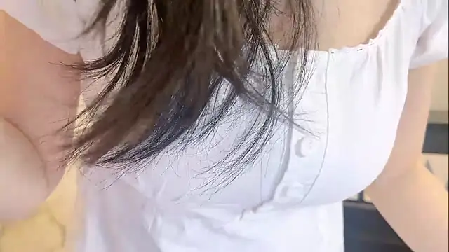 Onechestnut online show from 13, 11, 2025