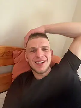 Snapshot of macho1347 chatting on 17, 5, 2026 macho1347 online show from 17, 5, 2026