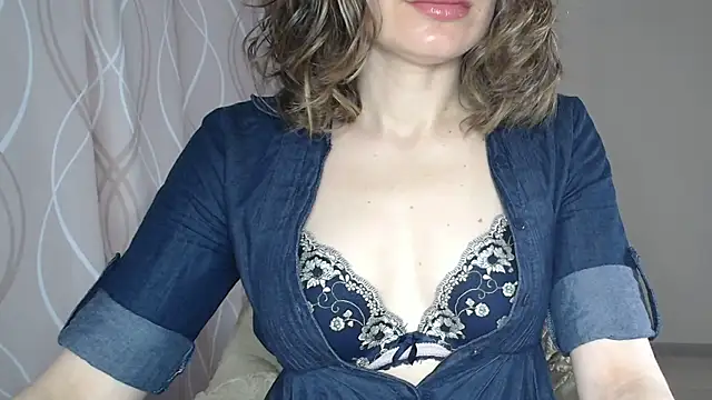 Snapshot of miss__Sophie chatting on 6, 6, 2026 miss Sophie online show from 6, 6, 2026