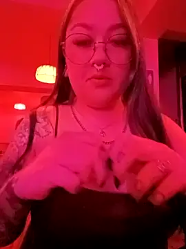 Dulcedeanis online show from 8, 10, 2025