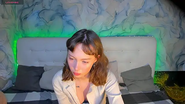 LolaMeddisson online show from 7, 3, 2026