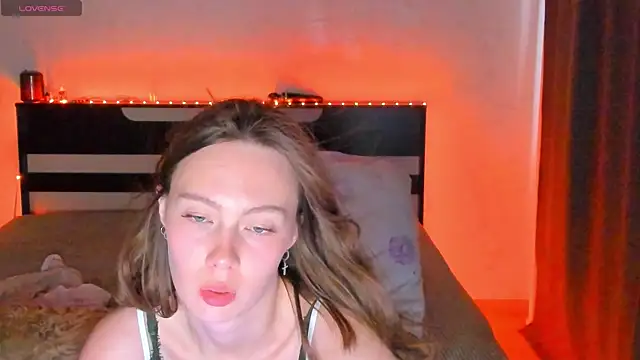 LolaMeddisson online show from 22, 7, 2026
