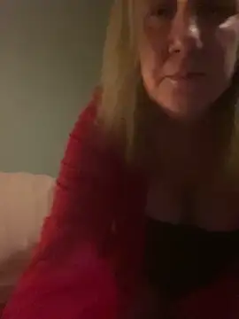 X-Victoria-X online show from 5, 11, 2025