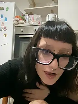 severingratty online show from 2, 10, 2025