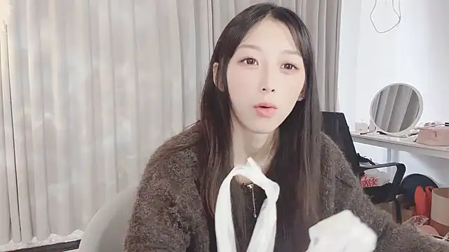 Snapshot of jiangjiang_caicai chatting on 7, 11, 2025 jiangjiang caicai online show from 7, 11, 2025