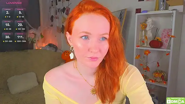 Snapshot of JoyceJones chatting on 1, 11, 2025 JoyceJones online show from 1, 11, 2025