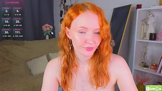 JoyceJones online show from 25, 9, 2025