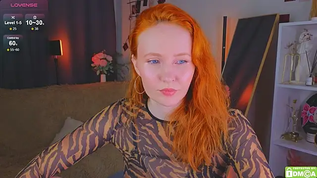 Snapshot of JoyceJones chatting on 23, 11, 2025 JoyceJones online show from 23, 11, 2025