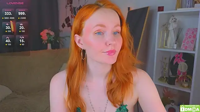 Snapshot of JoyceJones chatting on 30, 11, 2025 JoyceJones online show from 30, 11, 2025