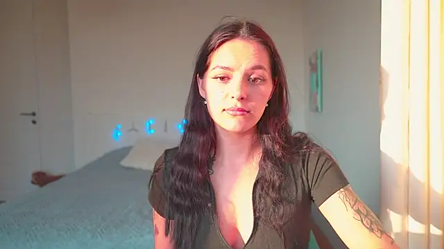 EwelynScott online show from 7, 11, 2025