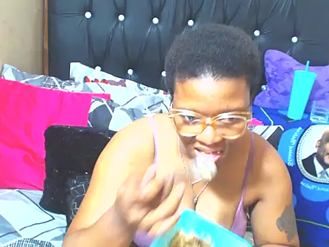 Snapshot of SexyMellon chatting on 8, 9, 2025 SexyMellon online show from 8, 9, 2025
