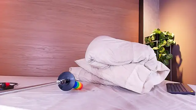 alexamonroe  online show from 30, 10, 2025