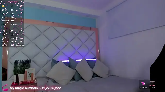 molly gomezz online show from 25, 9, 2025