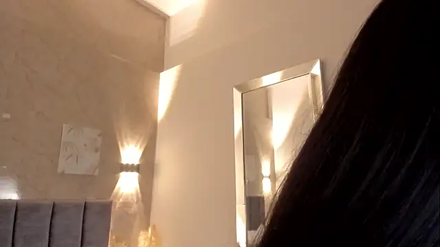 Lunaa bellaa online show from 15, 1, 2026