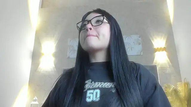 Lunaa bellaa online show from 21, 4, 2026