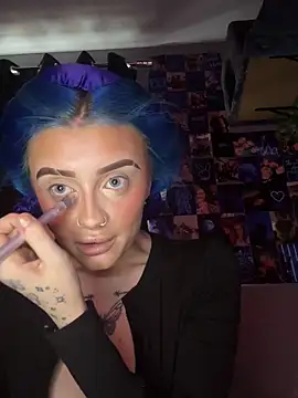 Snapshot of Bluetingx chatting on 17, 9, 2025 Bluetingx online show from 17, 9, 2025