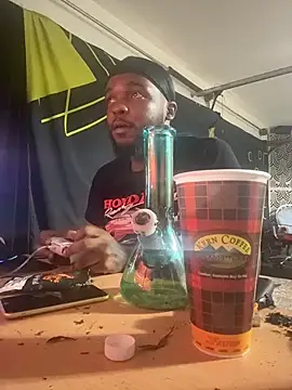 sneakdalink online show from 23, 3, 2026