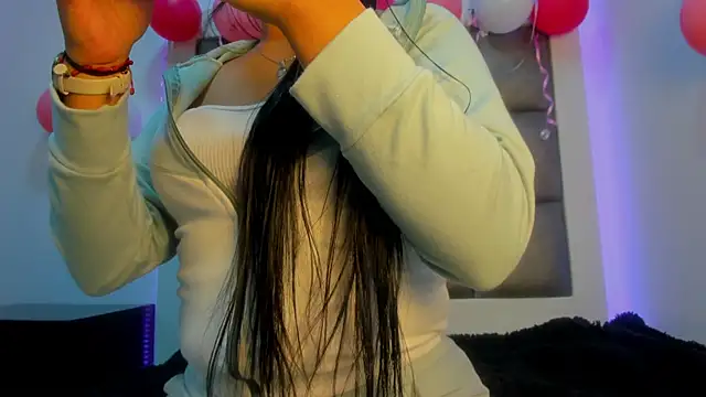 Snapshot of Mia_lopez__ chatting on 7, 11, 2025 Mia lopez online show from 7, 11, 2025