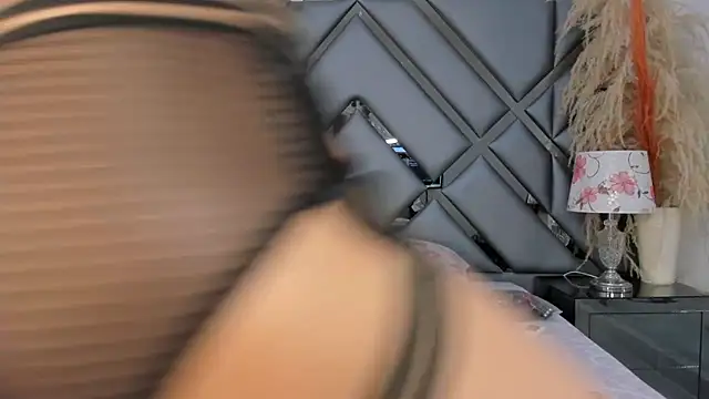 Milan LewisS online show from 7, 11, 2025