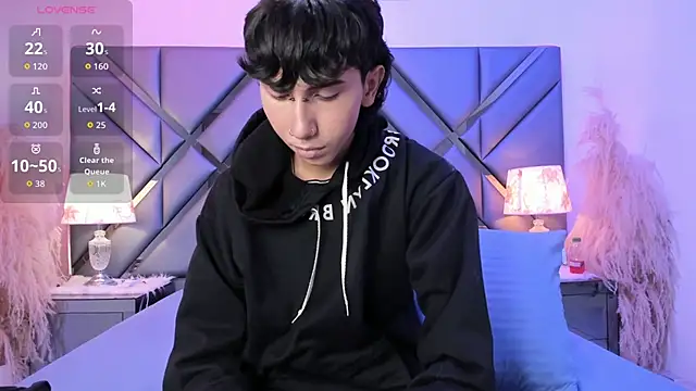 Milan LewisS online show from 3, 3, 2026