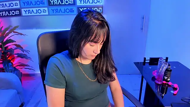 Dhaniela Naugthy online show from 30, 9, 2025