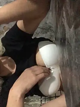 Snapshot of AlevNaz chatting on 22, 10, 2025 AlevNaz online show from 22, 10, 2025