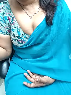 Anushka134 online show from 9, 9, 2025
