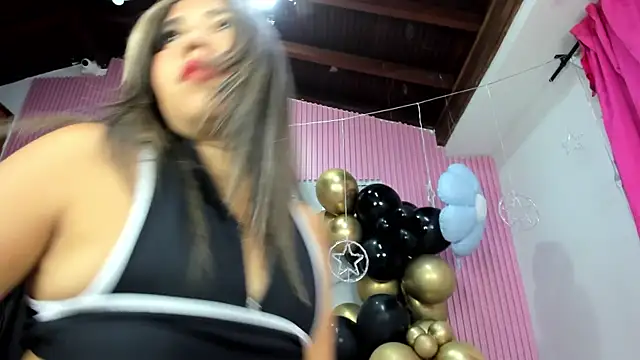 Mindy 19 online show from 23, 4, 2026