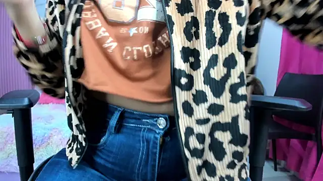 Mindy 19 online show from 7, 2, 2026