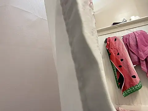 GirlSquirt online show from 9, 2, 2026