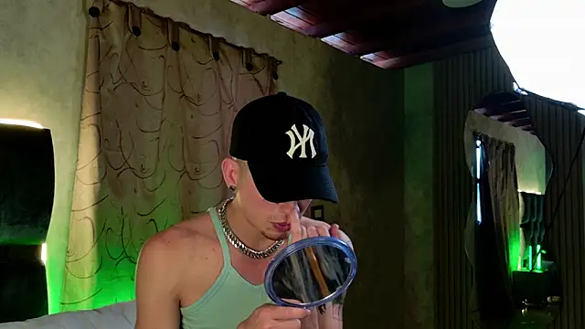 Taurito    online show from 27, 11, 2025