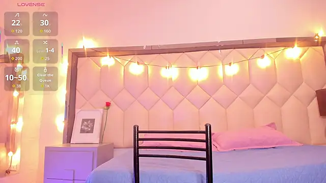 Scarletbigbug online show from 4, 3, 2026