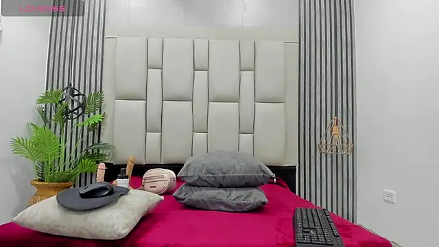 bryonycutee online show from 6, 11, 2025