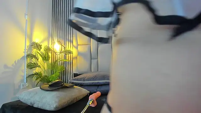 bryonycutee online show from 29, 11, 2025