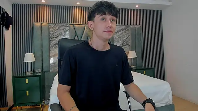 Michael blue online show from 24, 10, 2025