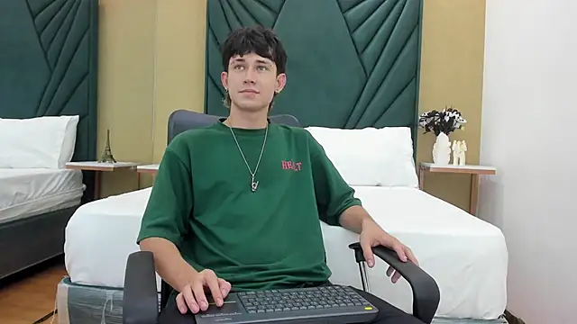 Michael blue online show from 18, 3, 2026