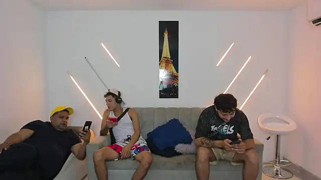 brutal sex room2k online show from 13, 2, 2026