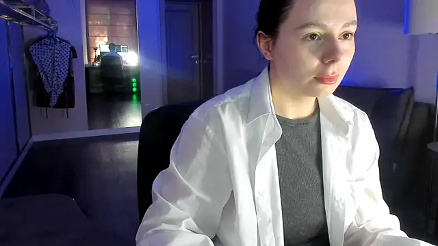 Snapshot of Di_na_Bell chatting on 26, 5, 2026 Di na Bell online show from 26, 5, 2026