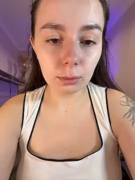 Snapshot of Di_na_Bell chatting on 10, 7, 2026 Di na Bell online show from 10, 7, 2026