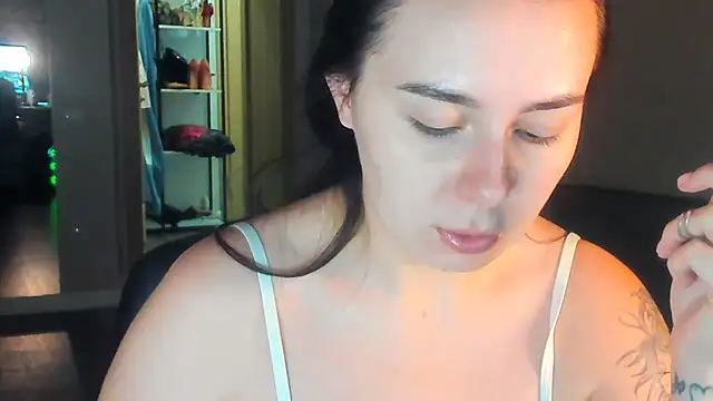 Snapshot of Di_na_Bell chatting on 20, 7, 2026 Di na Bell online show from 20, 7, 2026