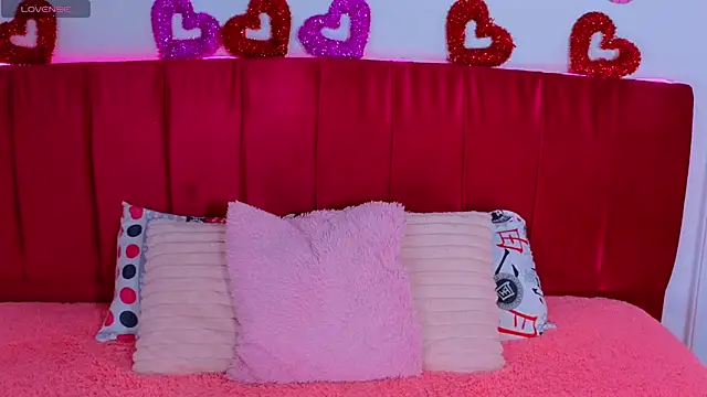 cuteeimy online show from 7, 4, 2026