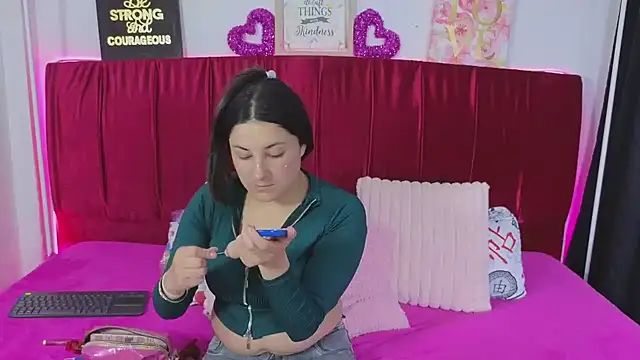 cuteeimy online show from 30, 6, 2026